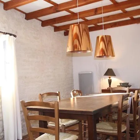 Mortafond-l'echappee Douce, Charming Rural Retreat Nyaraló *