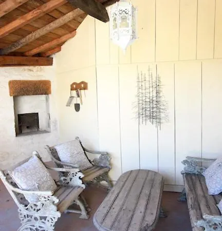 Nyaraló Mortafond-l'echappee Douce, Charming Rural Retreat *